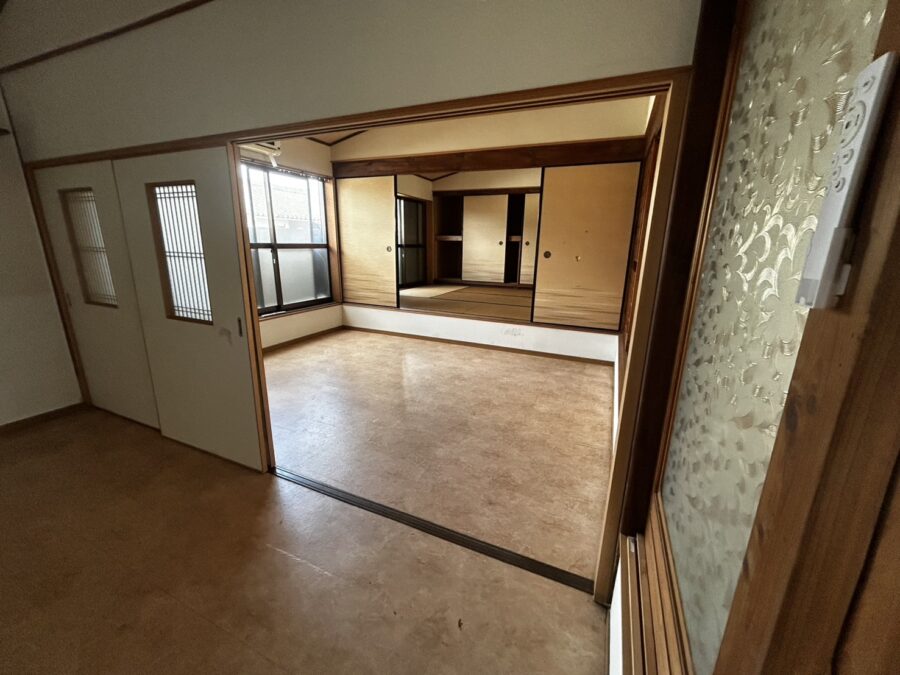 解体事例：空き家の内部